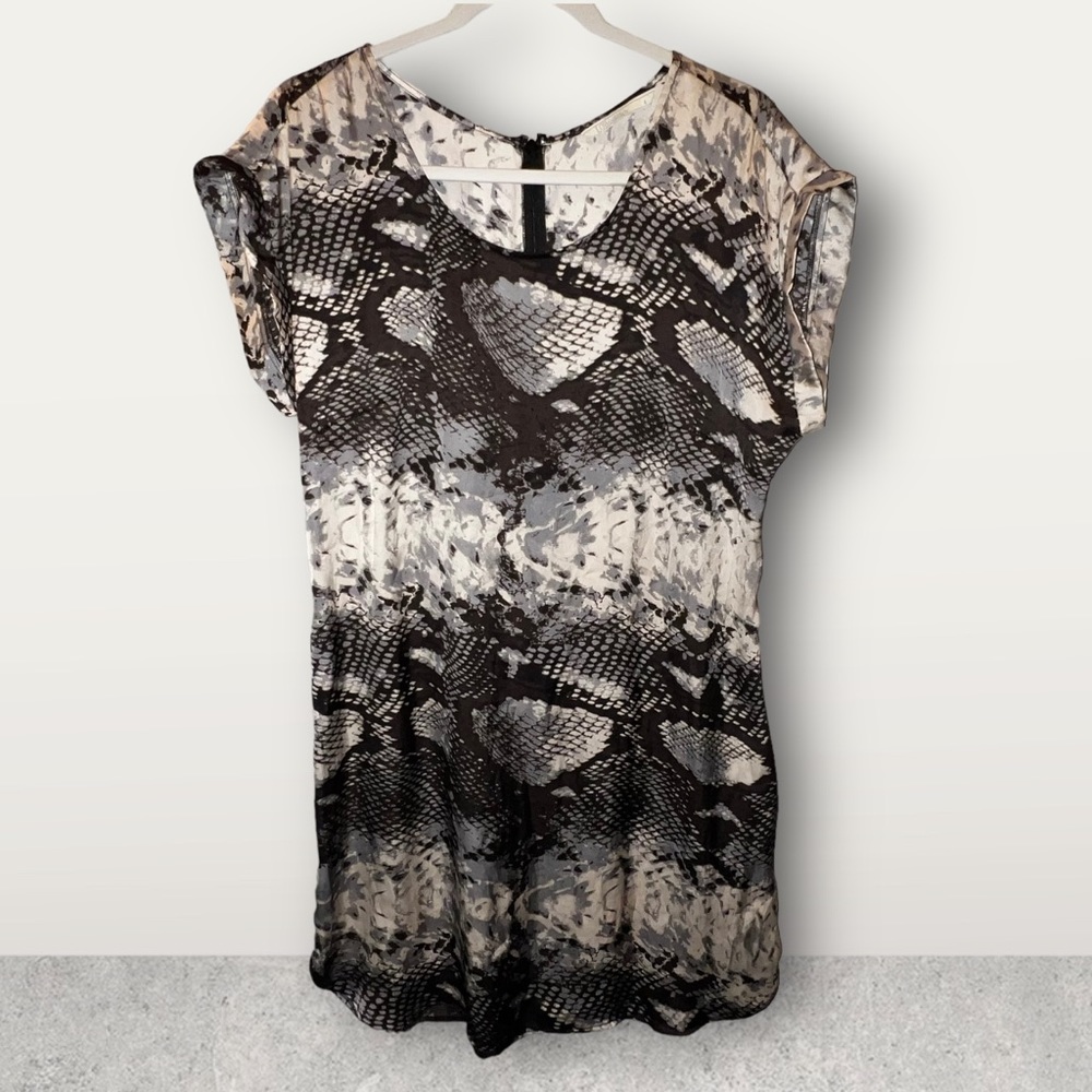 Black & White Printed Mini Dress  // Size 4
